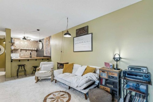 203-431 1 Avenue Ne, Calgary, AB - Indoor