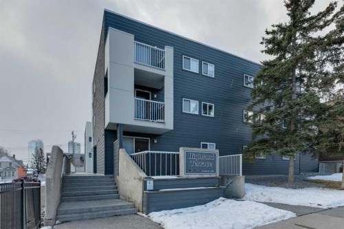 203-431 1 Avenue NE Calgary, AB T2E 0B3