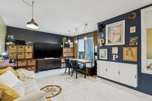 203-431 1 Avenue Ne, Calgary, AB - Indoor Photo Showing Living Room