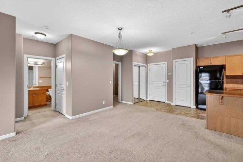 137-52 Cranfield Link Se, Calgary, AB - Indoor Photo Showing Kitchen