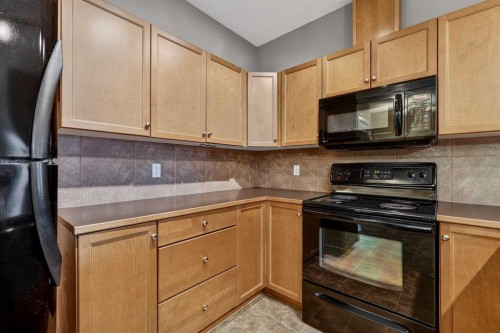 137-52 Cranfield Link Se, Calgary, AB - Indoor Photo Showing Kitchen