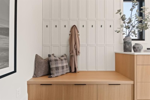 6 Stanley Crescent Sw, Calgary, AB - Indoor Photo Showing Other Room