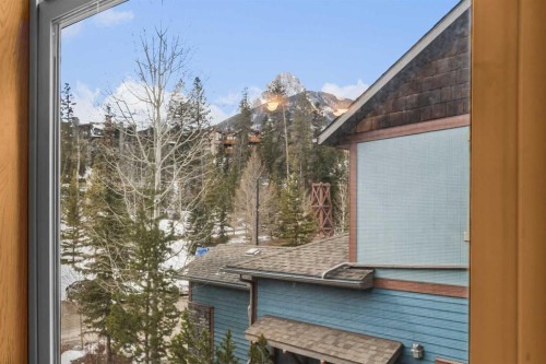 202-70 Dyrgas Gate, Canmore, AB - Outdoor