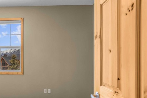 202-70 Dyrgas Gate, Canmore, AB - Indoor Photo Showing Other Room