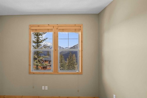 202-70 Dyrgas Gate, Canmore, AB - Indoor Photo Showing Other Room