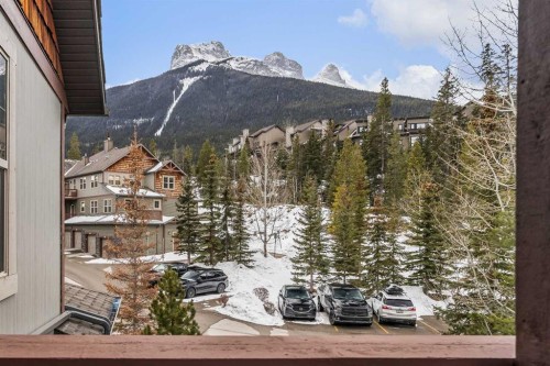 202-70 Dyrgas Gate, Canmore, AB - Outdoor