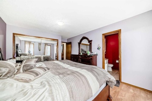 5411 Temple Road Ne, Calgary, AB - Indoor Photo Showing Bedroom