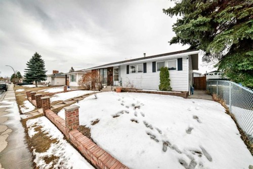 5411 Temple Road Ne, Calgary, AB - Outdoor