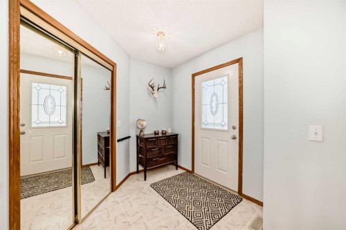 15 Citadel Meadow Grove Nw, Calgary, AB - Indoor Photo Showing Other Room