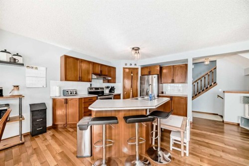 15 Citadel Meadow Grove Nw, Calgary, AB - Indoor Photo Showing Kitchen