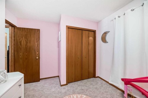 15 Citadel Meadow Grove Nw, Calgary, AB - Indoor