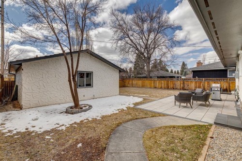 931 Parkwood Drive Se, Calgary, AB - Outdoor