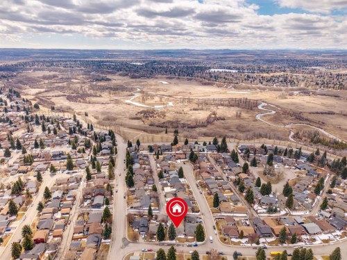 931 Parkwood Drive Se, Calgary, AB - Outdoor With View