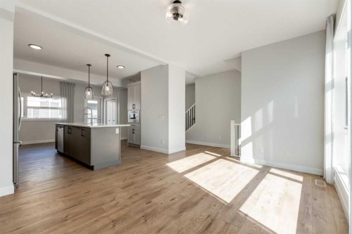 121 Walden Lane Se, Calgary, AB - Indoor Photo Showing Kitchen