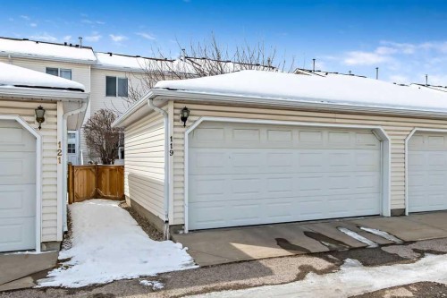 119 Citadel Lane Nw, Calgary, AB - Outdoor With Exterior