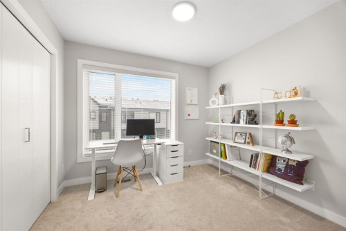 306 Evanscrest Square Nw, Calgary, AB - Indoor Photo Showing Office