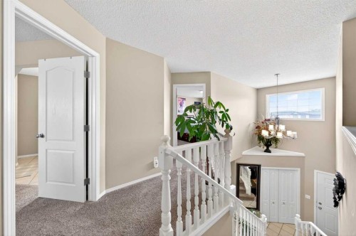 238 Royal Birch View Nw, Calgary, AB - Indoor Photo Showing Other Room