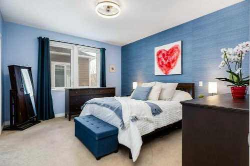279 Coopers Hill Sw, Airdrie, AB - Indoor Photo Showing Bedroom