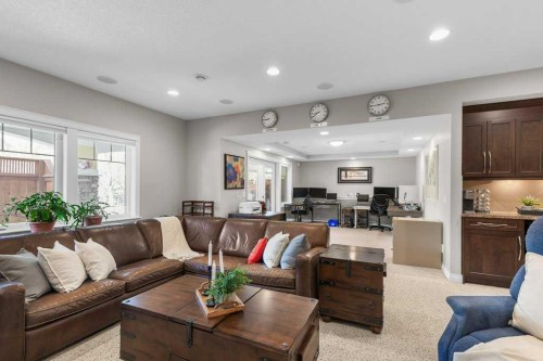 279 Coopers Hill Sw, Airdrie, AB - Indoor Photo Showing Living Room