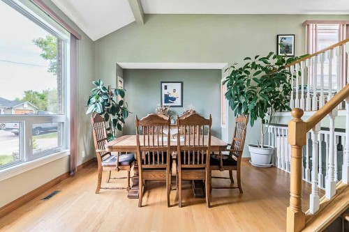 141 Shawfield Way Sw, Calgary, AB - Indoor Photo Showing Dining Room