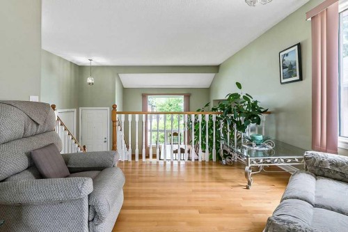 141 Shawfield Way Sw, Calgary, AB - Indoor