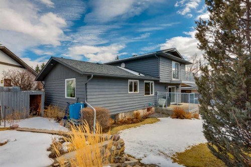 68 Silver Ridge Court Nw, Calgary, AB - Outdoor