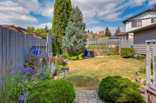 68 Silver Ridge Court Nw, Calgary, AB - Outdoor