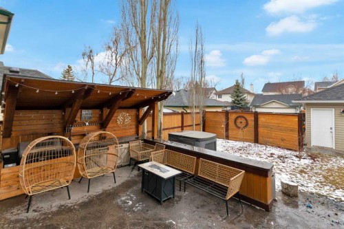 14 Inverness Close Se, Calgary, AB - Outdoor