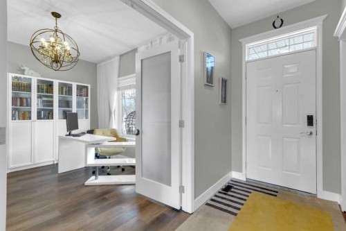 14 Inverness Close Se, Calgary, AB - Indoor Photo Showing Other Room