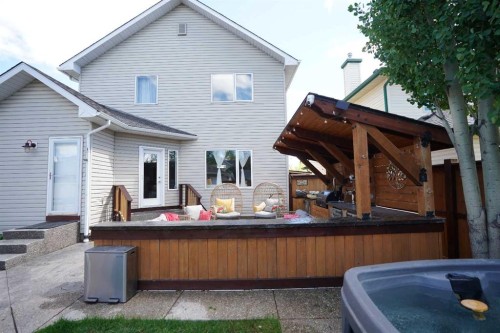 14 Inverness Close Se, Calgary, AB 