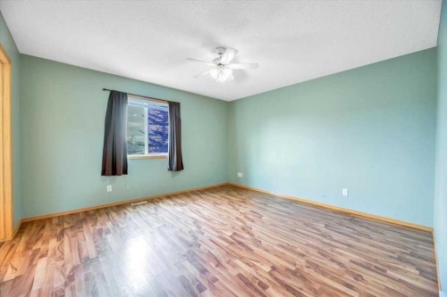27 Aspen Creek Way, Strathmore, AB - Indoor Photo Showing Other Room