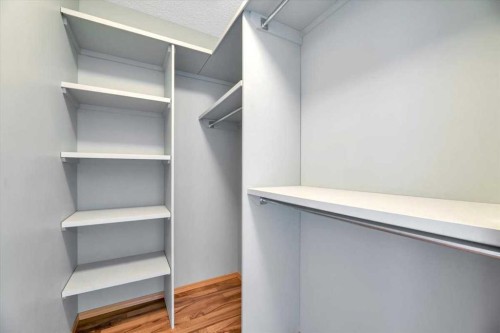27 Aspen Creek Way, Strathmore, AB - Indoor With Storage