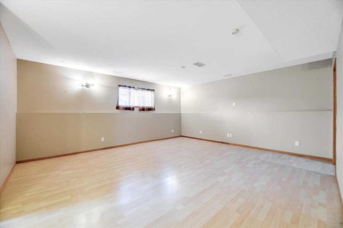 27 Aspen Creek Way, Strathmore, AB - Indoor Photo Showing Other Room