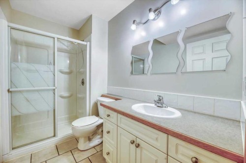 27 Aspen Creek Way, Strathmore, AB - Indoor Photo Showing Bathroom