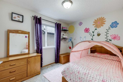 96 Chapala Square Se, Calgary, AB - Indoor Photo Showing Bedroom