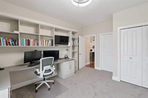 2410-15 Sunset Square, Cochrane, AB - Indoor Photo Showing Office