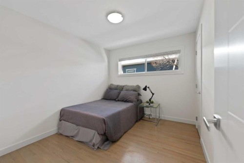 38 Westwood Drive Sw, Calgary, AB - Indoor Photo Showing Bedroom