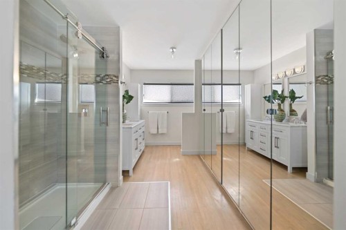 38 Westwood Drive Sw, Calgary, AB - Indoor Photo Showing Bathroom