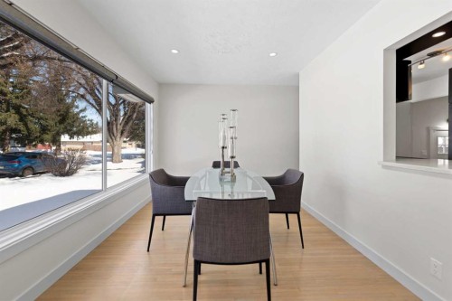 38 Westwood Drive Sw, Calgary, AB - Indoor Photo Showing Other Room