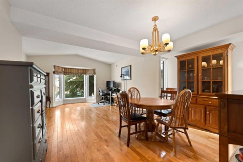 79 Macewan Meadow Rise Nw, Calgary, AB - Indoor Photo Showing Dining Room