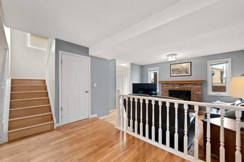 79 Macewan Meadow Rise Nw, Calgary, AB - Indoor Photo Showing Other Room