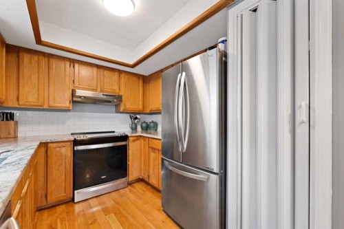 79 Macewan Meadow Rise Nw, Calgary, AB - Indoor Photo Showing Kitchen