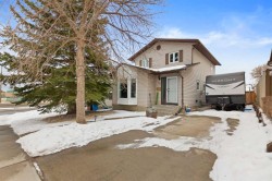 79 Macewan Meadow Rise NW Calgary, AB T3K 3J7