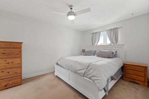 79 Macewan Meadow Rise Nw, Calgary, AB - Indoor Photo Showing Bedroom