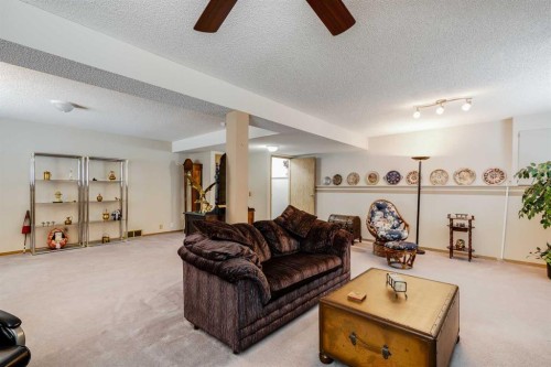 374 Martindale Boulevard Ne, Calgary, AB - Indoor Photo Showing Living Room