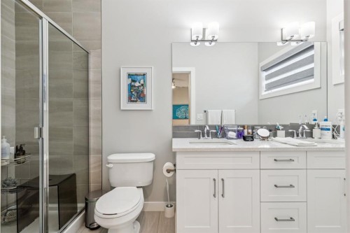 103 Walgrove Green Se, Calgary, AB - Indoor Photo Showing Bathroom