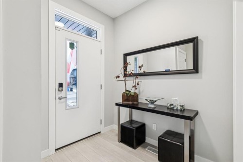 103 Walgrove Green Se, Calgary, AB - Indoor Photo Showing Other Room