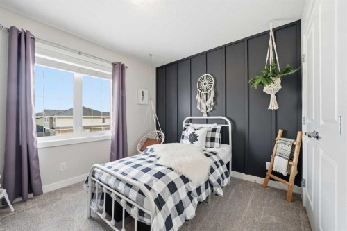 141 Willow Park, Cochrane, AB - Indoor Photo Showing Bedroom