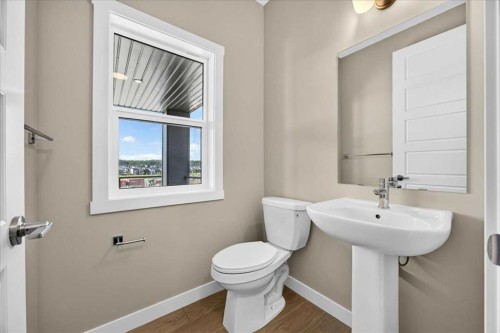 152 Crimson Ridge Place, Calgary, AB - Indoor Photo Showing Bathroom
