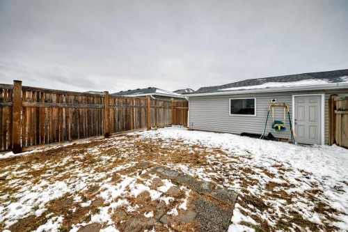 17 Redstone Common Ne, Calgary, AB - Outdoor